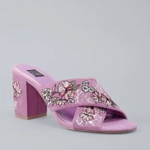 White House Black Market WHBM Embroidered Suede Cross-Band Zuri Mules Size 8